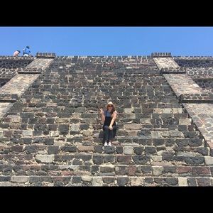 Meet your Posher, Allison